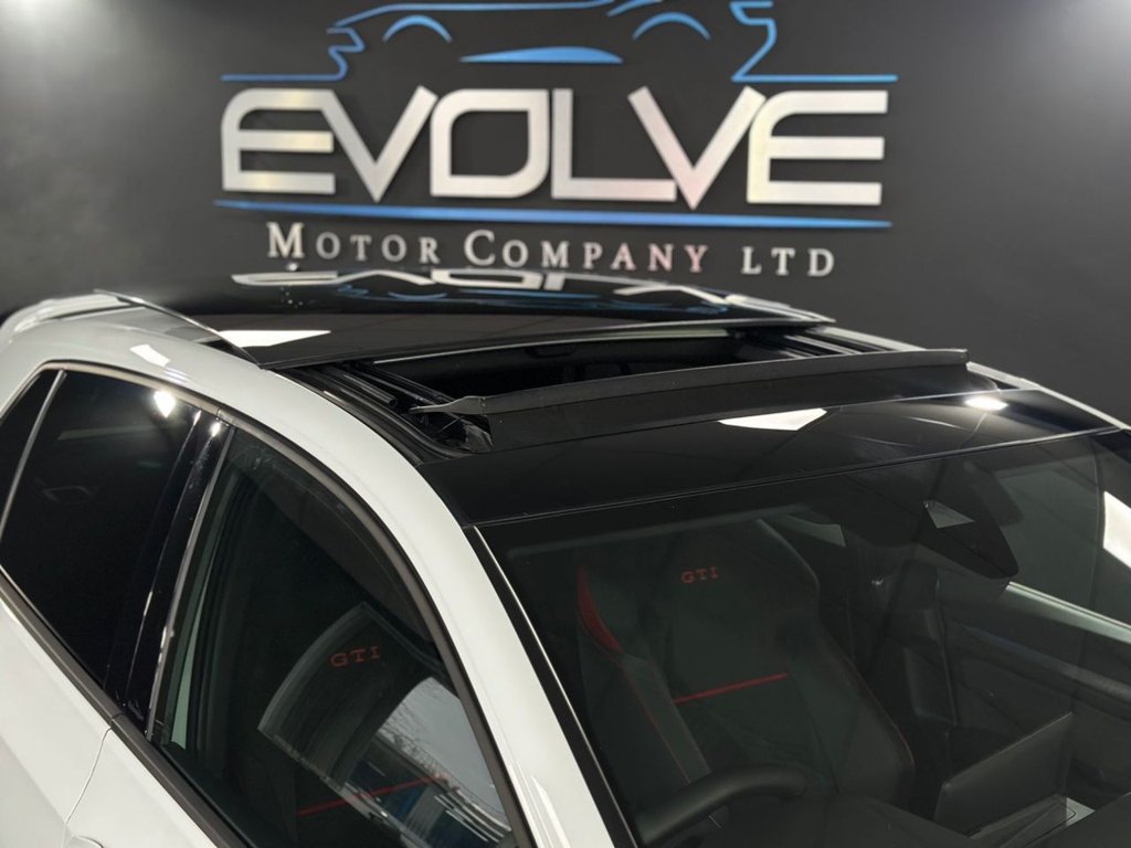 Used Volkswagen Golf 2024 for sale - 76867585: Photo 14