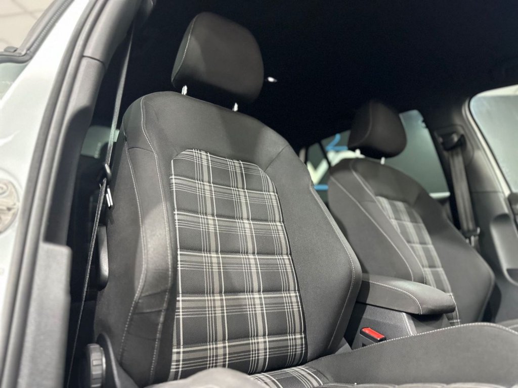 Used Volkswagen Golf 2018 for sale - 76147413: Photo 13