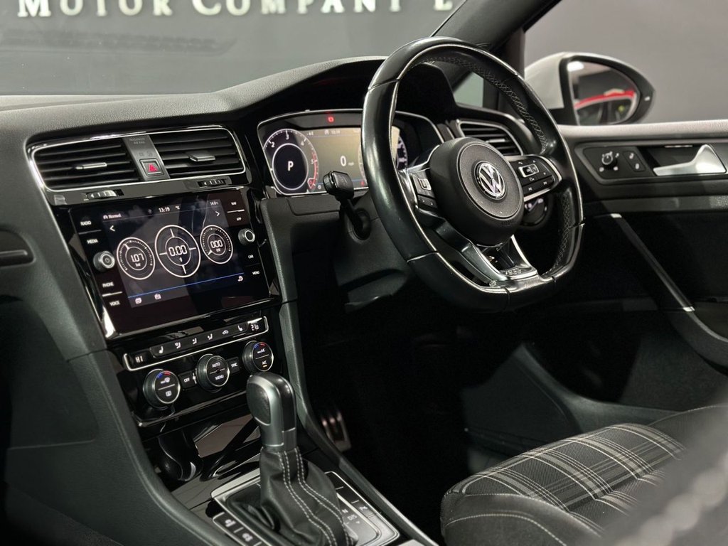 Used Volkswagen Golf 2018 for sale - 76147413: Photo 22