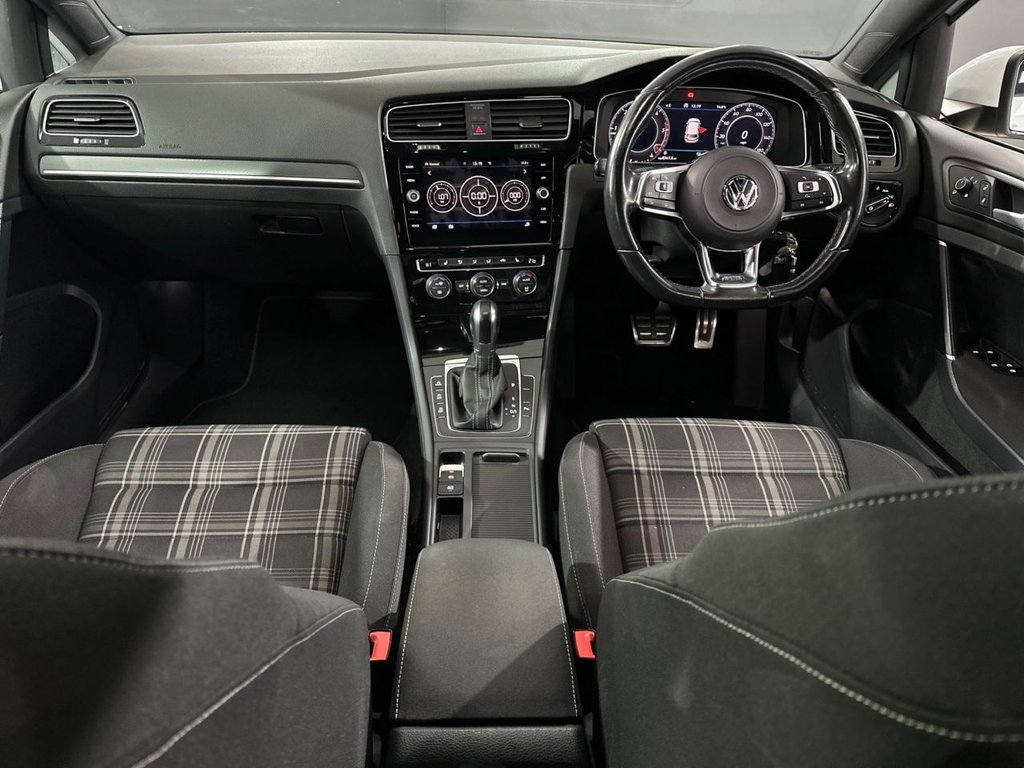 Used Volkswagen Golf 2018 for sale - 76147413: Photo 3
