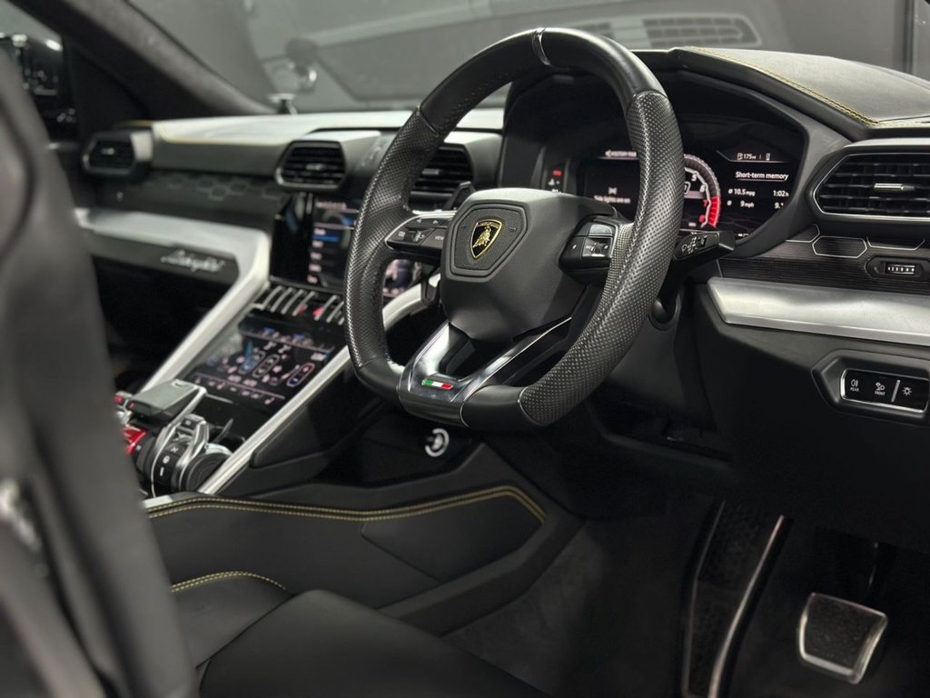 Used Lamborghini Urus 2019 for sale - 76173310: Photo 17
