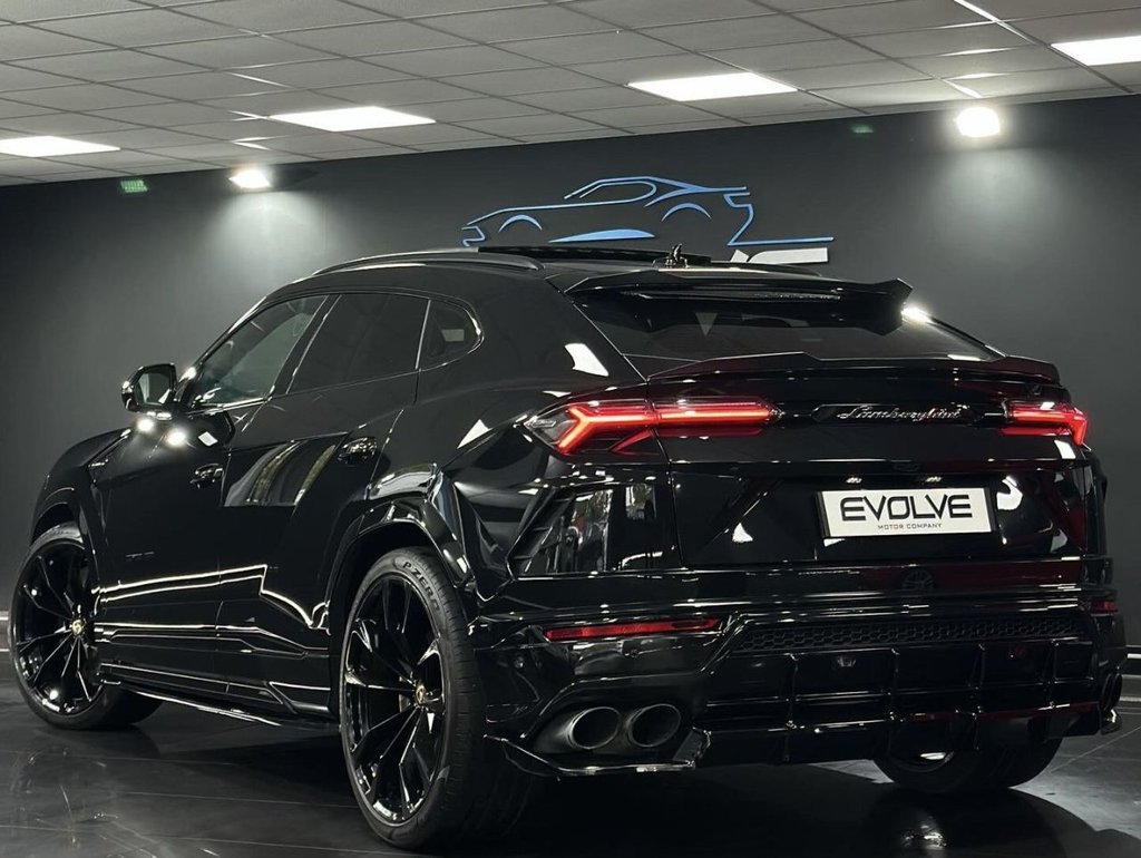 Used Lamborghini Urus 2019 for sale - 76173310: Photo 2