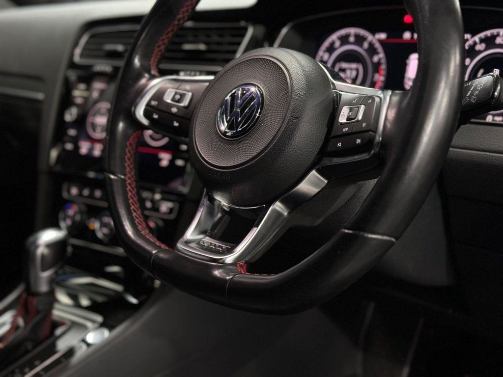 Used Volkswagen Golf 2019 for sale - 76559139: Photo 19