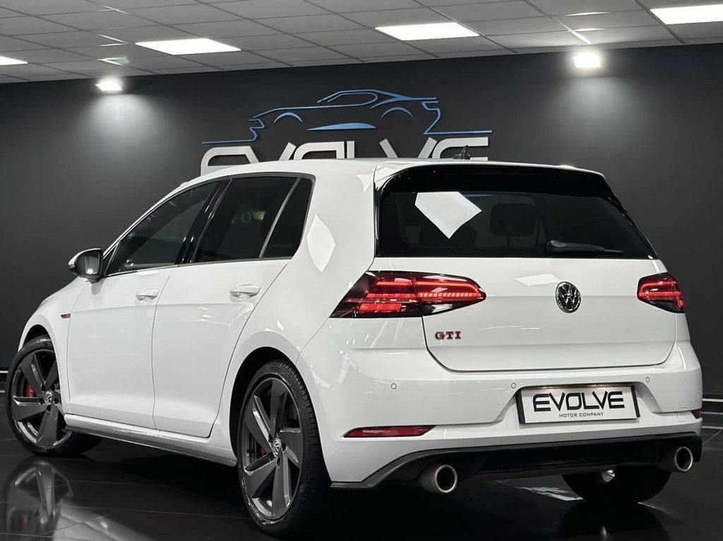 Used Volkswagen Golf 2019 for sale - 76559139: Photo 2