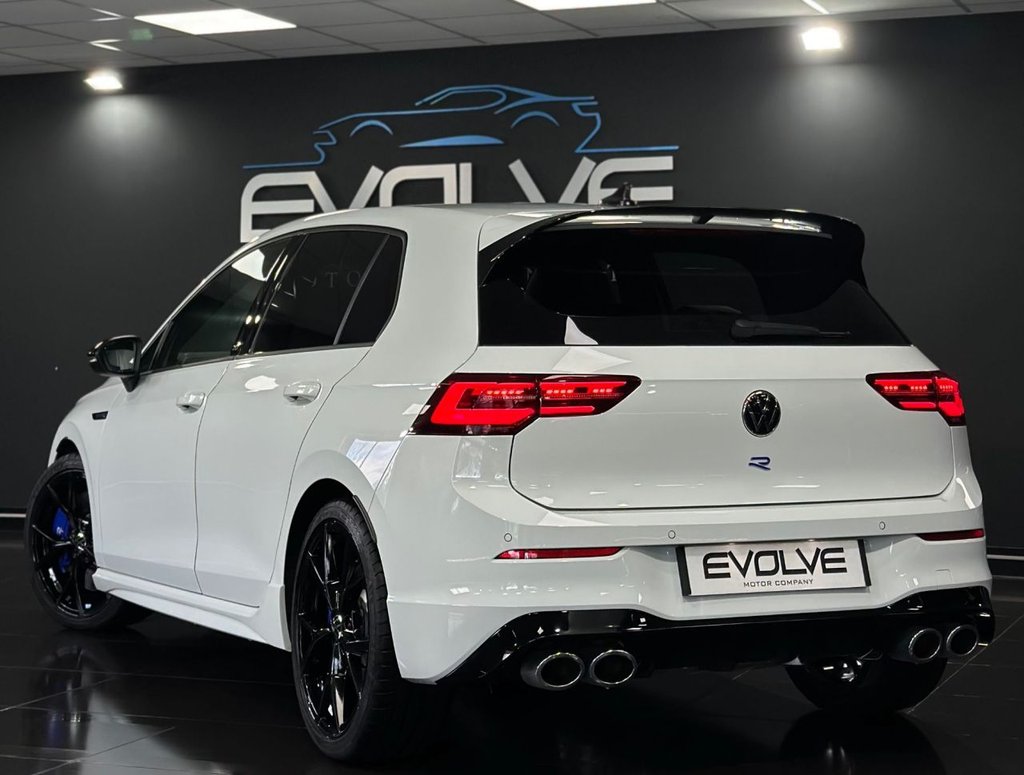 Used Volkswagen Golf 2023 for sale - 77394433: Photo 2