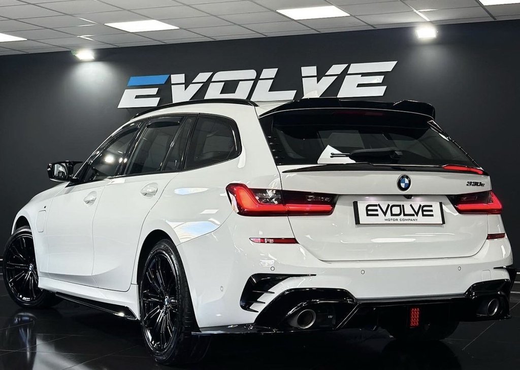 Used BMW 3 Series 2021 for sale - 78111128: Photo 2