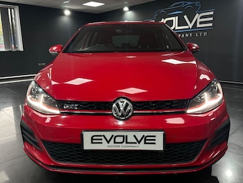 Used Volkswagen Golf 2017 for sale - 76147339: Photo 3
