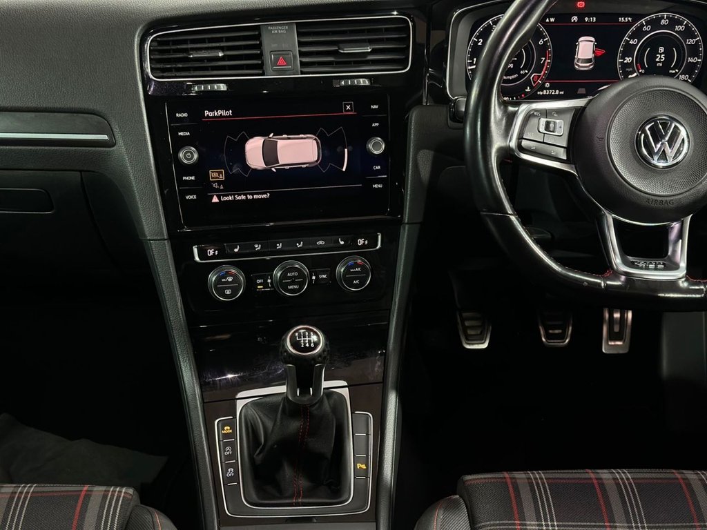 Used Volkswagen Golf 2017 for sale - 76147339: Photo 8
