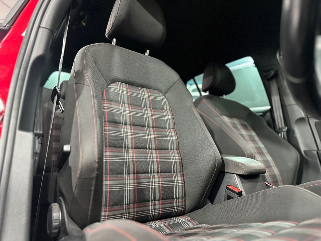Used Volkswagen Golf 2017 for sale - 76147339: Photo 9