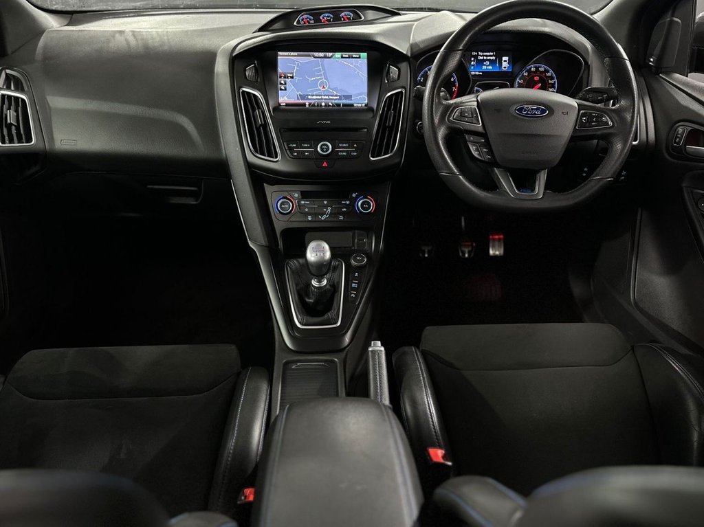 Used Ford Focus 2016 for sale - 76941515: Photo 3