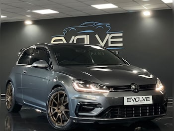 Used Volkswagen Golf 2018 for sale - 77096703: Photo