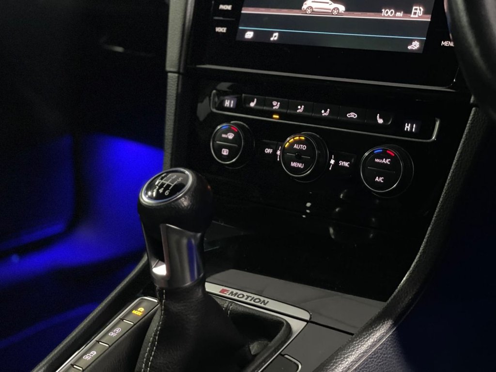 Used Volkswagen Golf 2018 for sale - 77096703: Photo 23