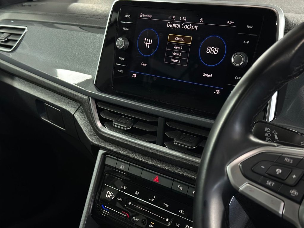 Used Volkswagen T-Roc 2022 for sale - 78068685: Photo 19