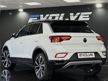 Used Volkswagen T-Roc 2022 for sale - 78068685: Photo
