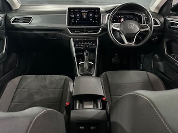 Used Volkswagen T-Roc 2022 for sale - 78068685: Photo