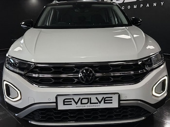 Used Volkswagen T-Roc 2022 for sale - 78068685: Photo