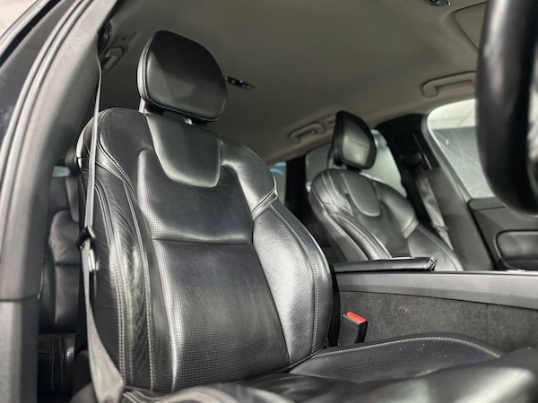 Used Volvo XC60 2018 for sale - 76190875: Photo 16