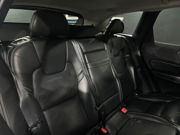 Used Volvo XC60 2018 for sale - 76190875: Photo 18