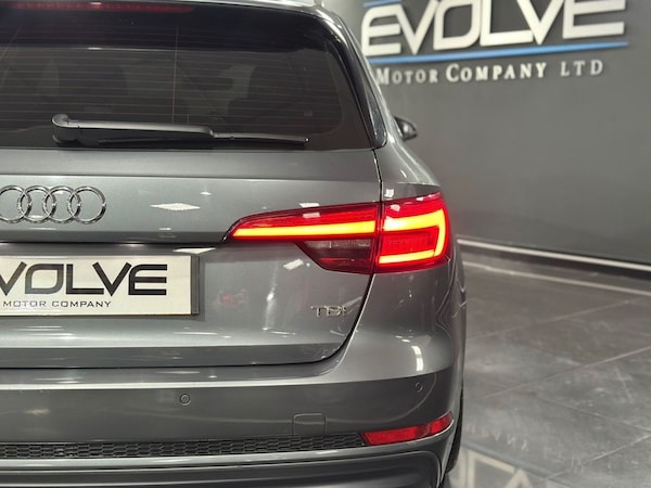 Used Audi A4 Avant 2017 for sale - 76228984: Photo 9