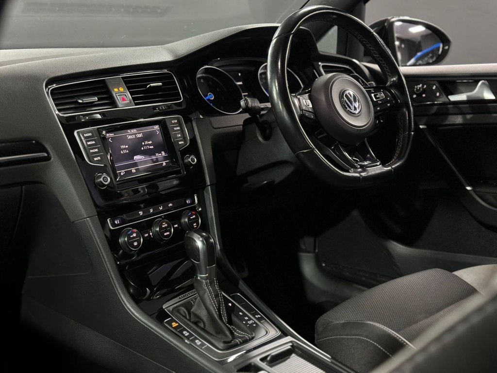 Used Volkswagen Golf 2015 for sale - 77593782: Photo 15