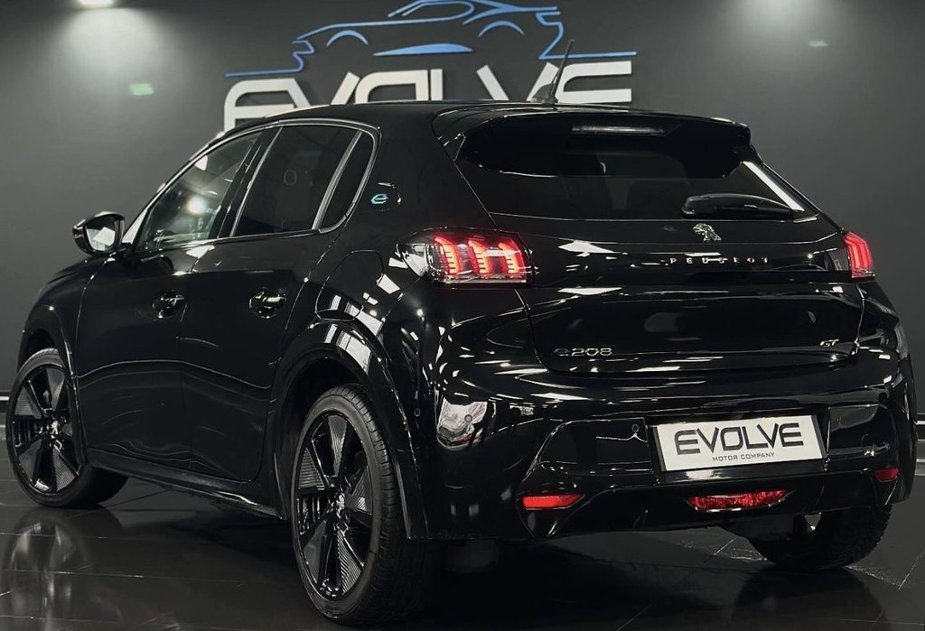 Used Peugeot 208 2021 for sale - 77849587: Photo 2