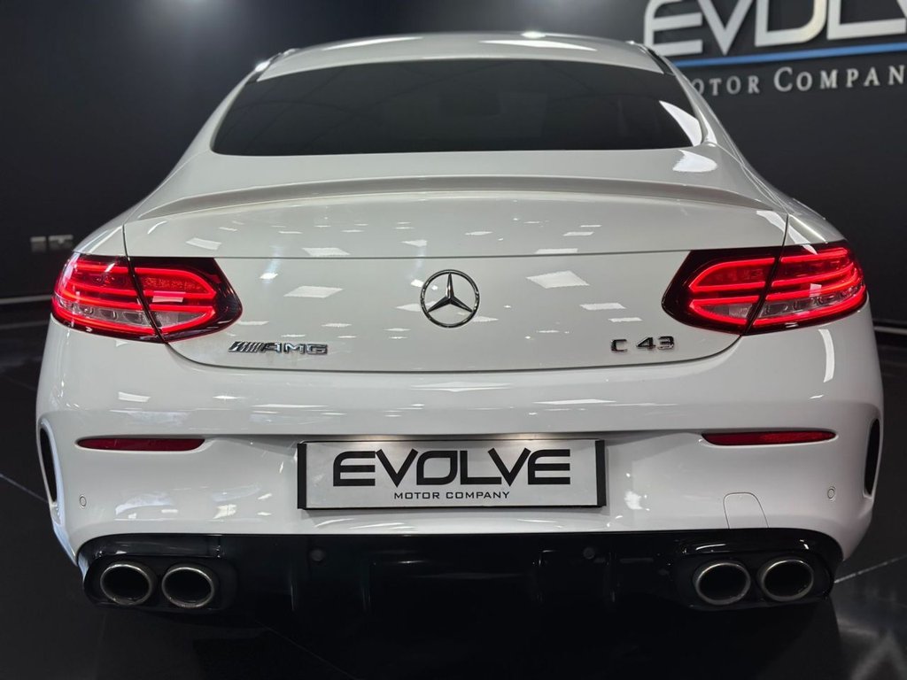 Used Mercedes-Benz C Class 2019 for sale - 77153668: Photo 4