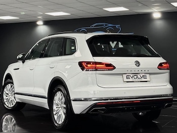 Used Volkswagen Touareg 2019 for sale - 76909873: Photo