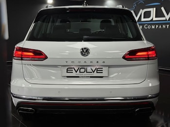 Used Volkswagen Touareg 2019 for sale - 76909873: Photo