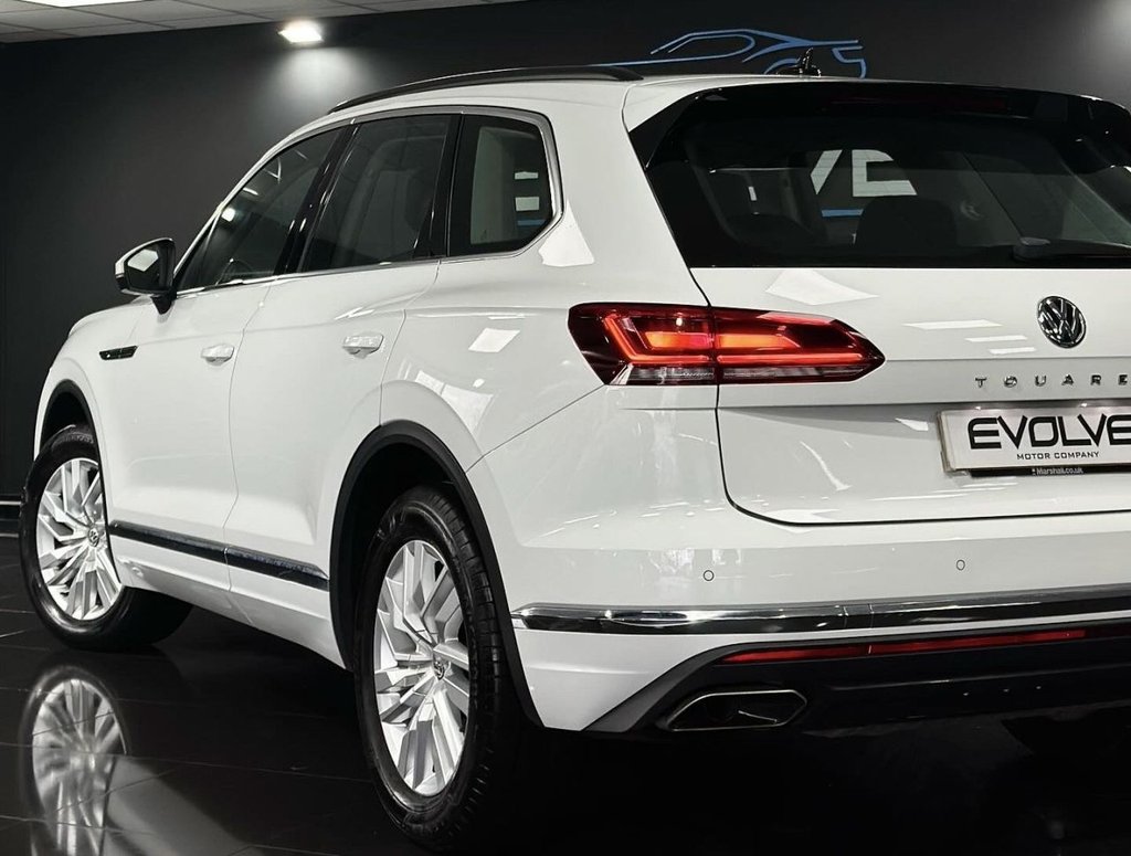 Used Volkswagen Touareg 2019 for sale - 76909873: Photo 8