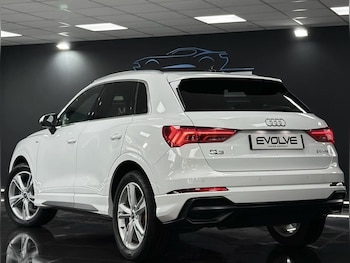 Used Audi Q3 2021 for sale - 75998202: Photo