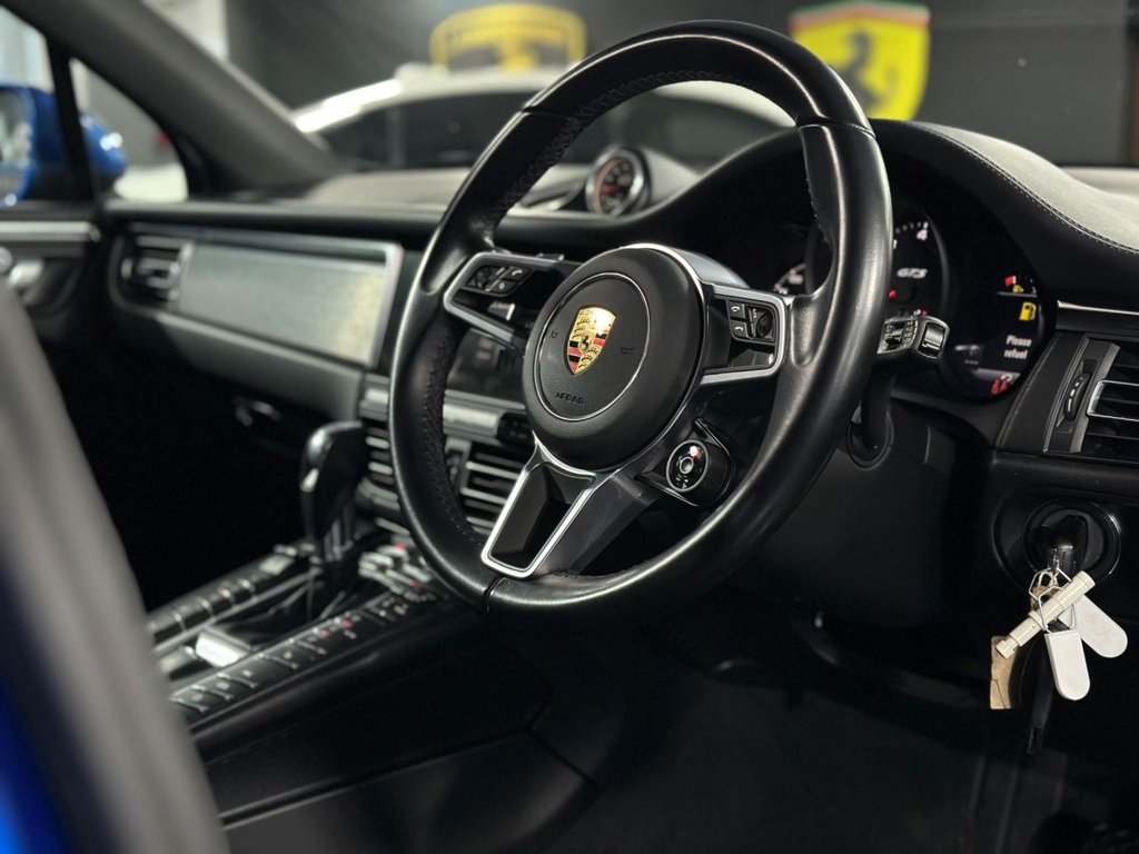 Used Porsche Macan 2020 for sale - 77437027: Photo 16