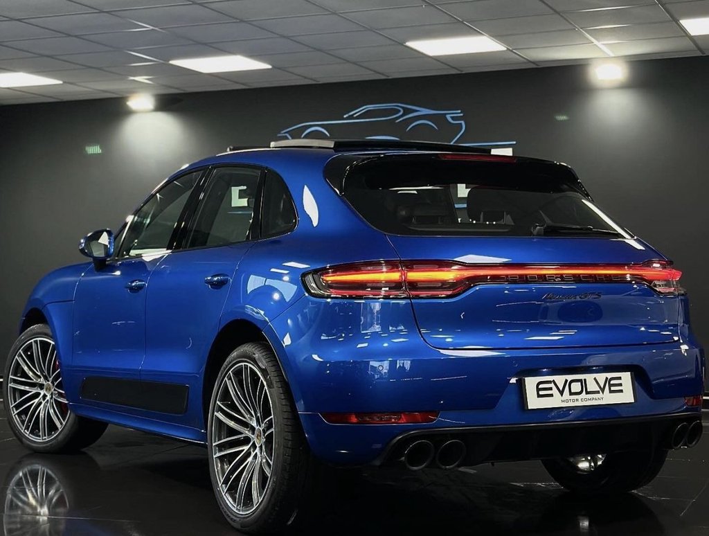 Used Porsche Macan 2020 for sale - 77437027: Photo 2