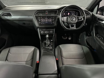 Used Volkswagen Tiguan 2019 for sale - 76496372: Photo