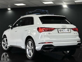 Used Audi Q3 2020 for sale - 78349621: Photo