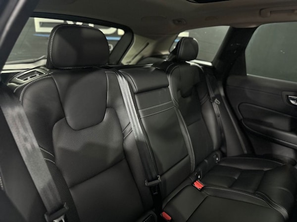Used Volvo XC60 2020 for sale - 76261313: Photo 28