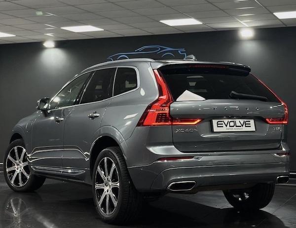 Used Volvo XC60 2020 for sale - 76261313: Photo 2