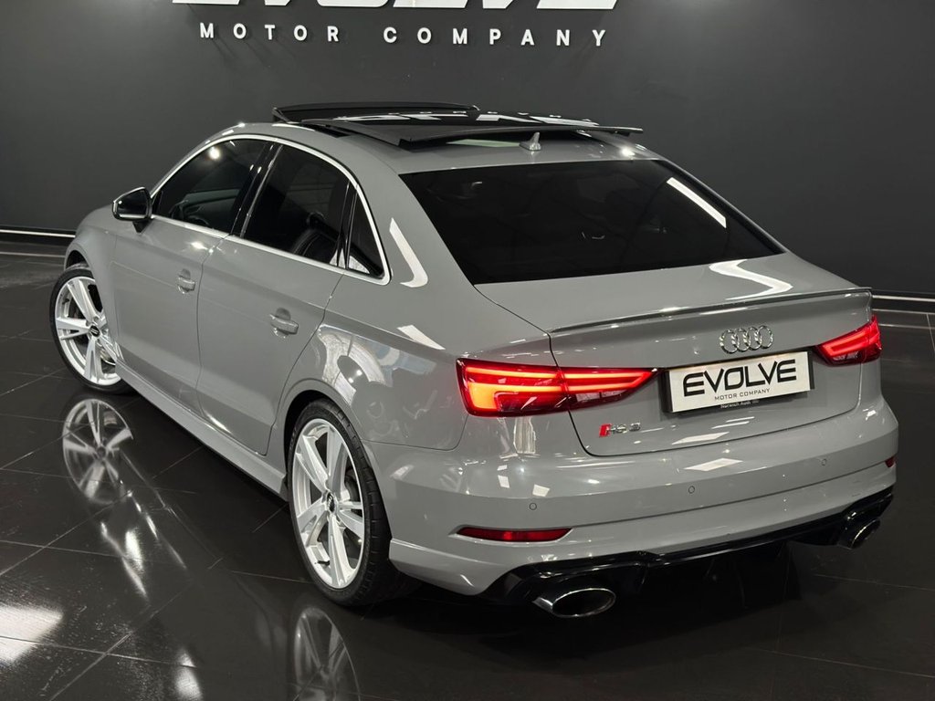 Used Audi RS3 2018 for sale - 78002980: Photo 11