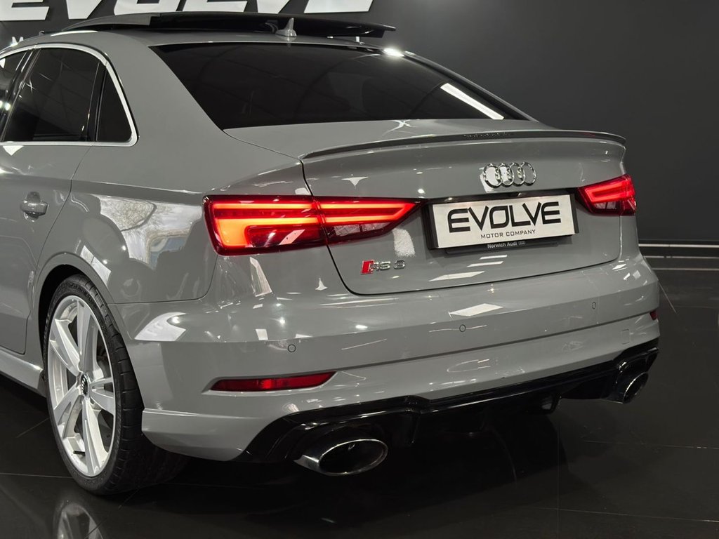 Used Audi RS3 2018 for sale - 78002980: Photo 13