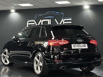 Used Audi A3 2017 for sale - 76280217: Photo 2