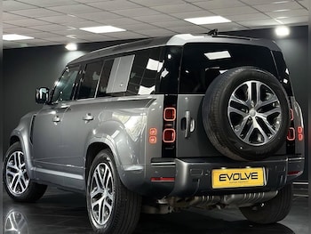 Used Land Rover Defender 2020 for sale - 79305601: Photo
