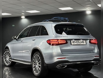 Used Mercedes-Benz GLC 2016 for sale - 76291937: Photo 2