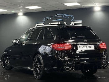 Used Mercedes-Benz C Class 2018 for sale - 77140131: Photo