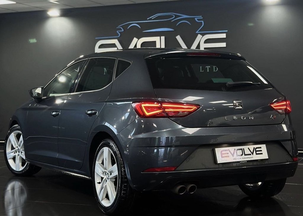 Used SEAT Leon 2019 for sale - 77232002: Photo 2