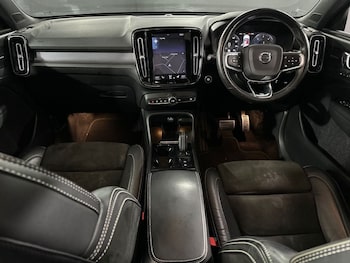 Used Volvo XC40 2018 for sale - 78257176: Photo