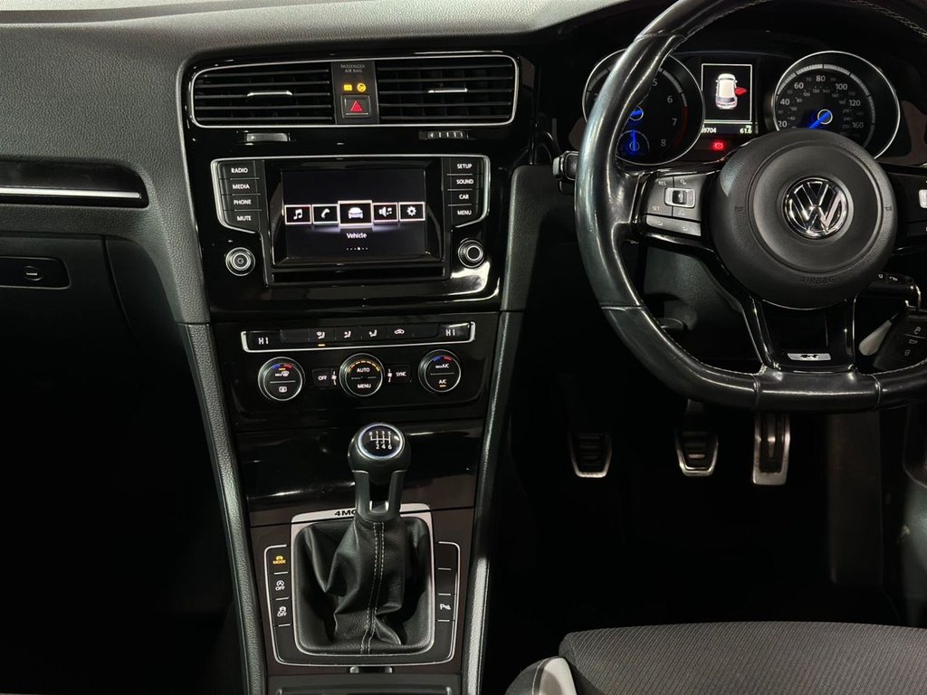 Used Volkswagen Golf 2015 for sale - 77164112: Photo 21