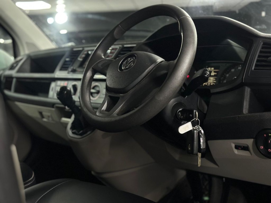 Used Volkswagen Transporter 2016 for sale - 76888619: Photo 18