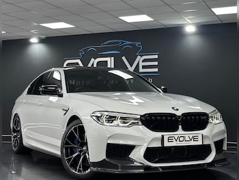 2019 (69) - M5 4dr DCT [Competition Pack]