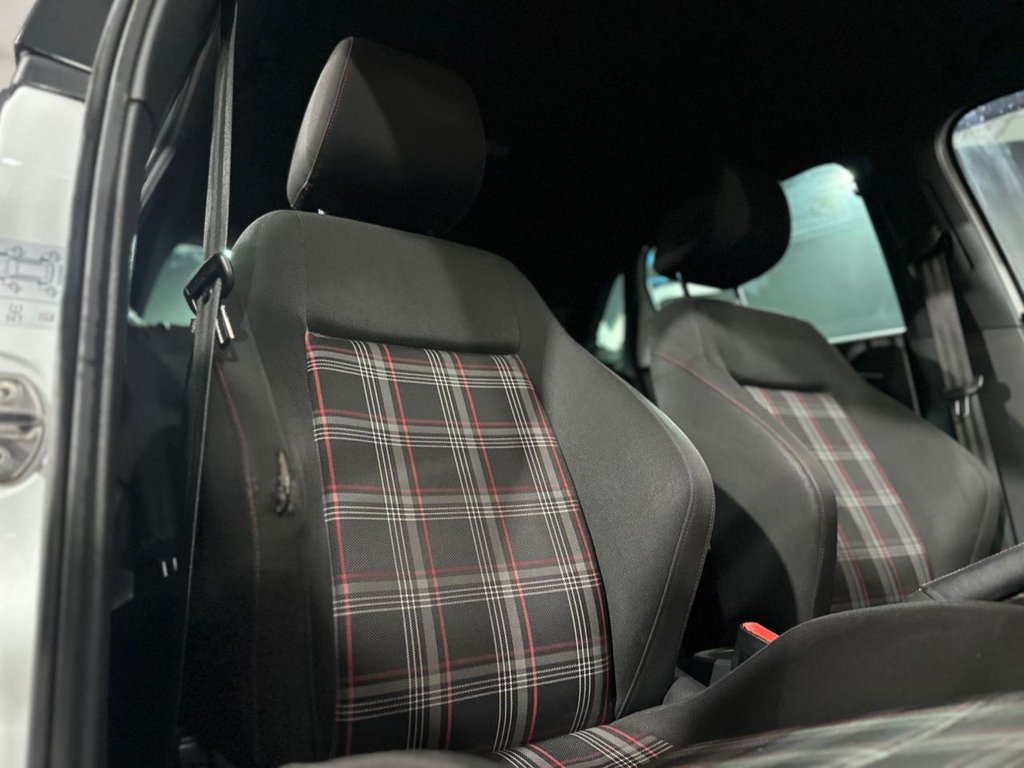 Used Volkswagen Polo 2016 for sale - 76496258: Photo 23