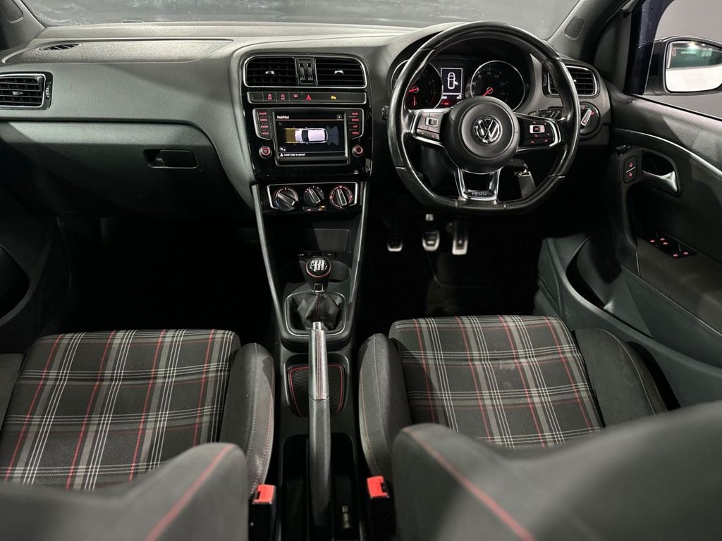 Used Volkswagen Polo 2016 for sale - 76496258: Photo 3