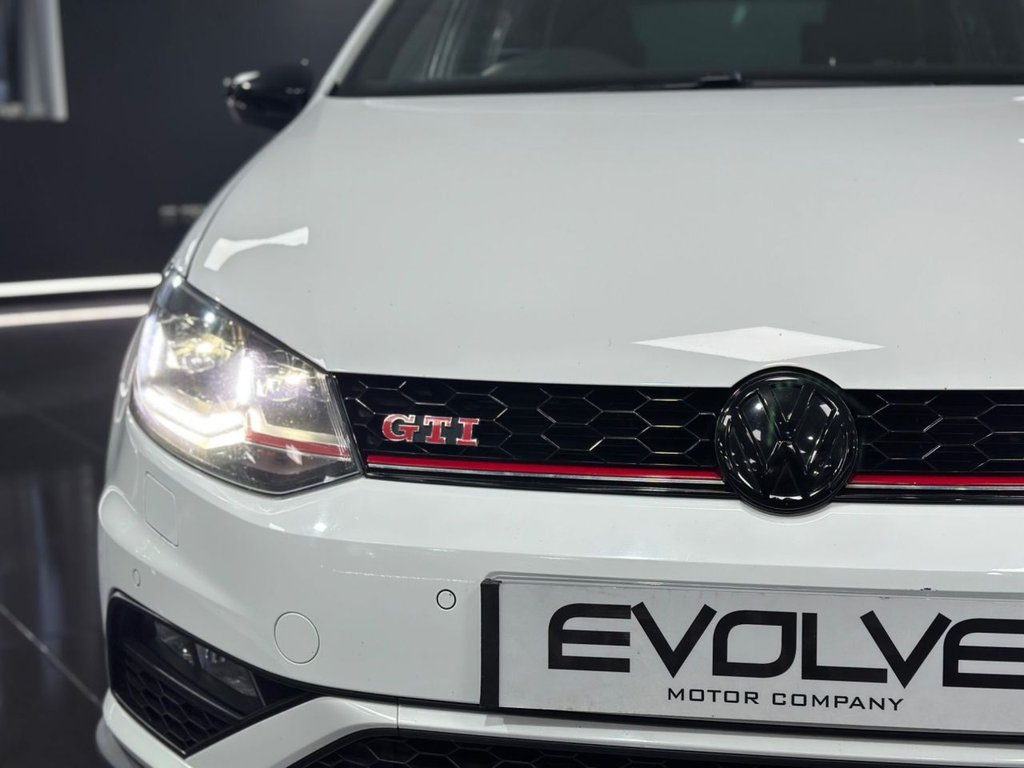 Used Volkswagen Polo 2016 for sale - 76496258: Photo 6